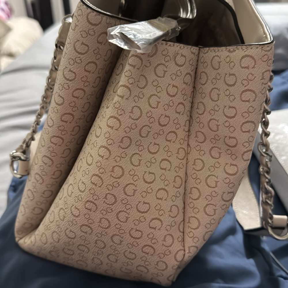 Guess new bag no tag never used - Picture 7 of 12